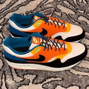 Nike Men's Orange and Black Sneakers